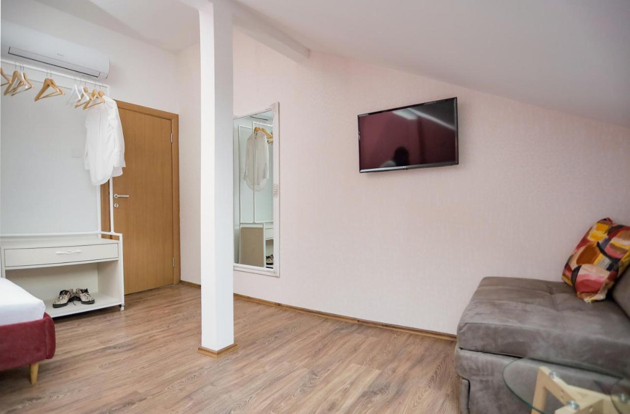 Different Apartments Nis Luaran gambar
