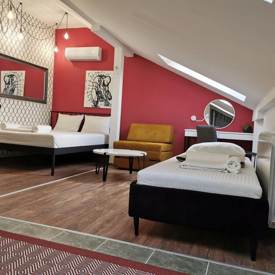 Different Apartments Nis Luaran gambar