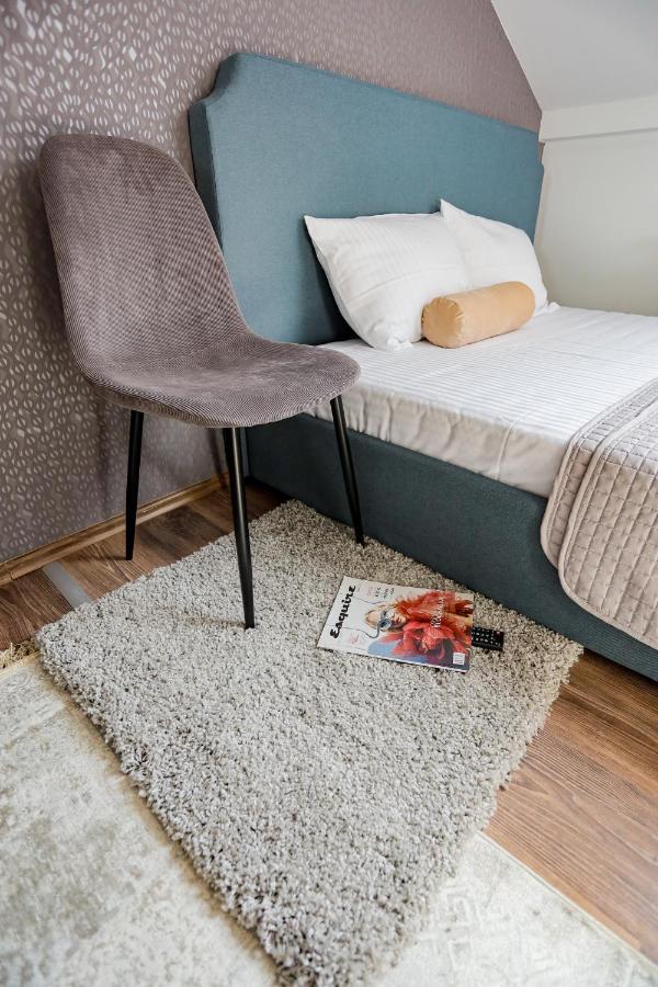 Different Apartments Nis Luaran gambar